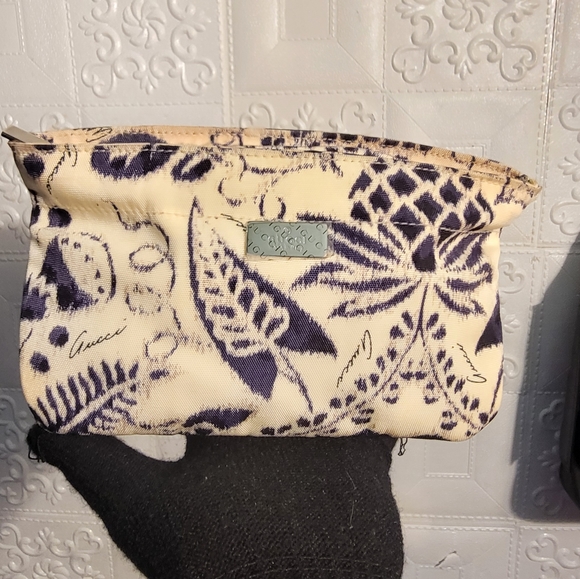 GUCCI by TOM FORD 2000 Navy 9Abstract Floral Canvas Toiletry Pouch Bag Authentic - Picture 12 of 16